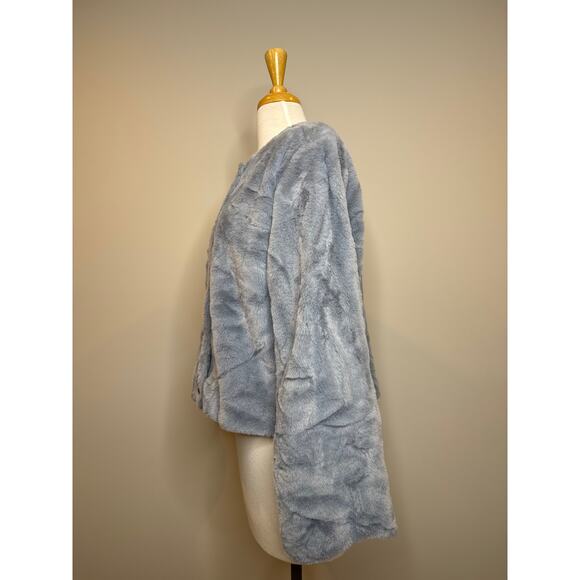 H&M Faux Fur Cropped Jacket Size Medium Oversized - Picture 3 of 10